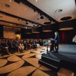 Public Speaking Course: A Structured Path to Overcome the Fear of Public Speaking for Good